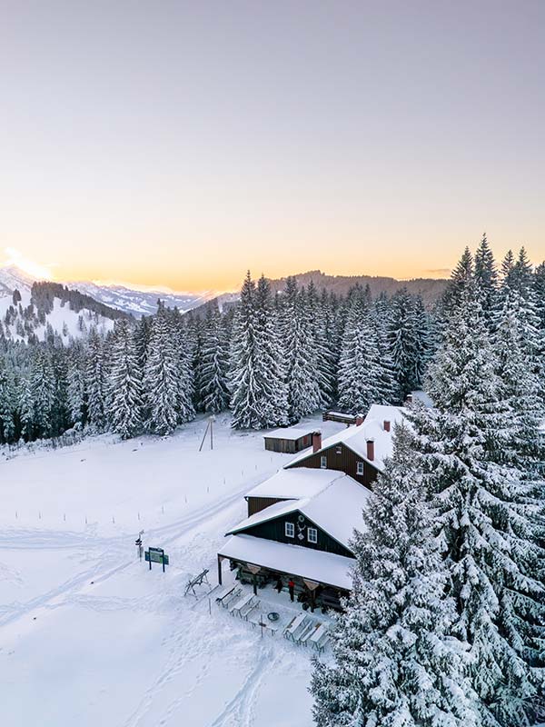 Kemptener Naturfreundehaus im Winter - Done by Janna Kamphof